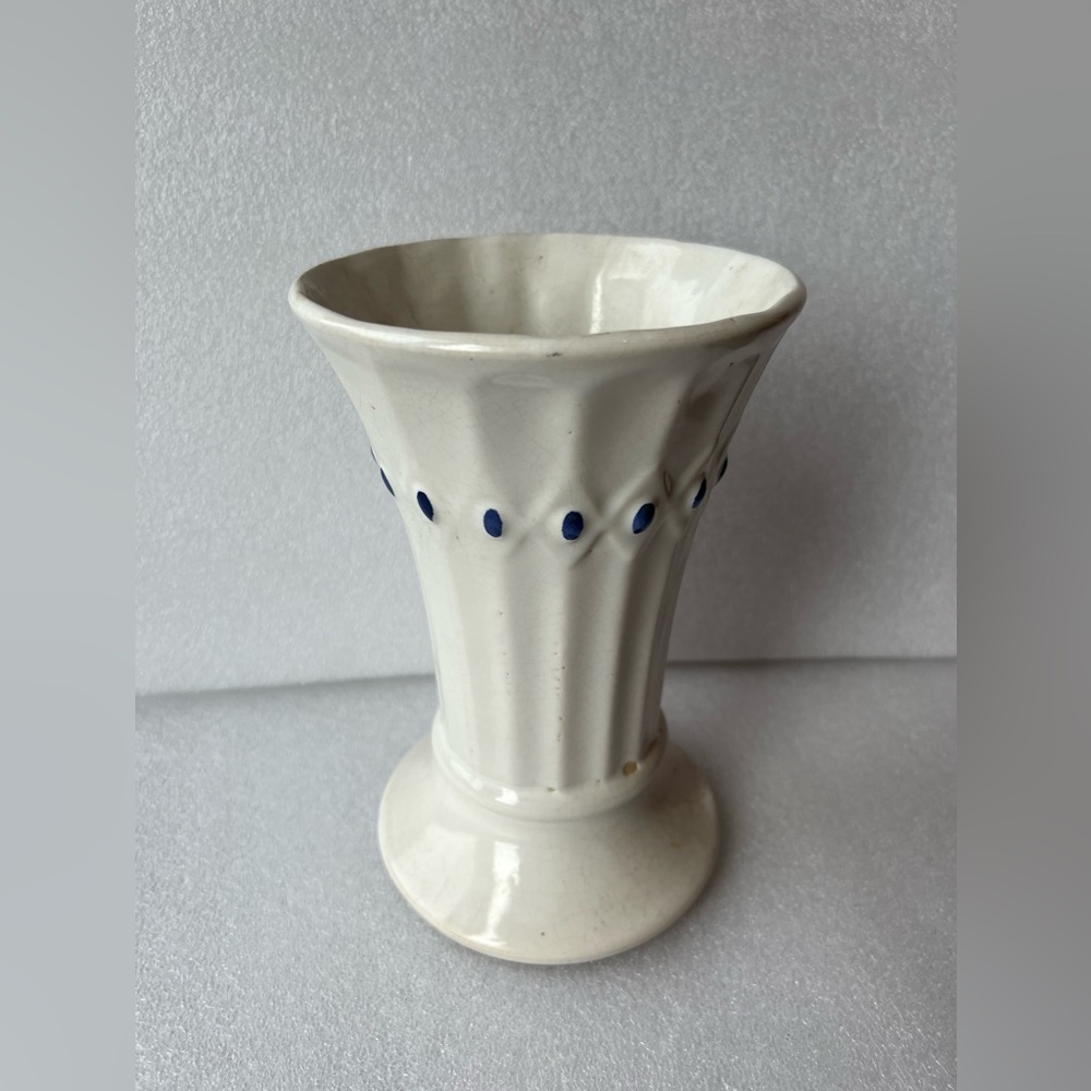 McCoy Vintage Vase white and blue
